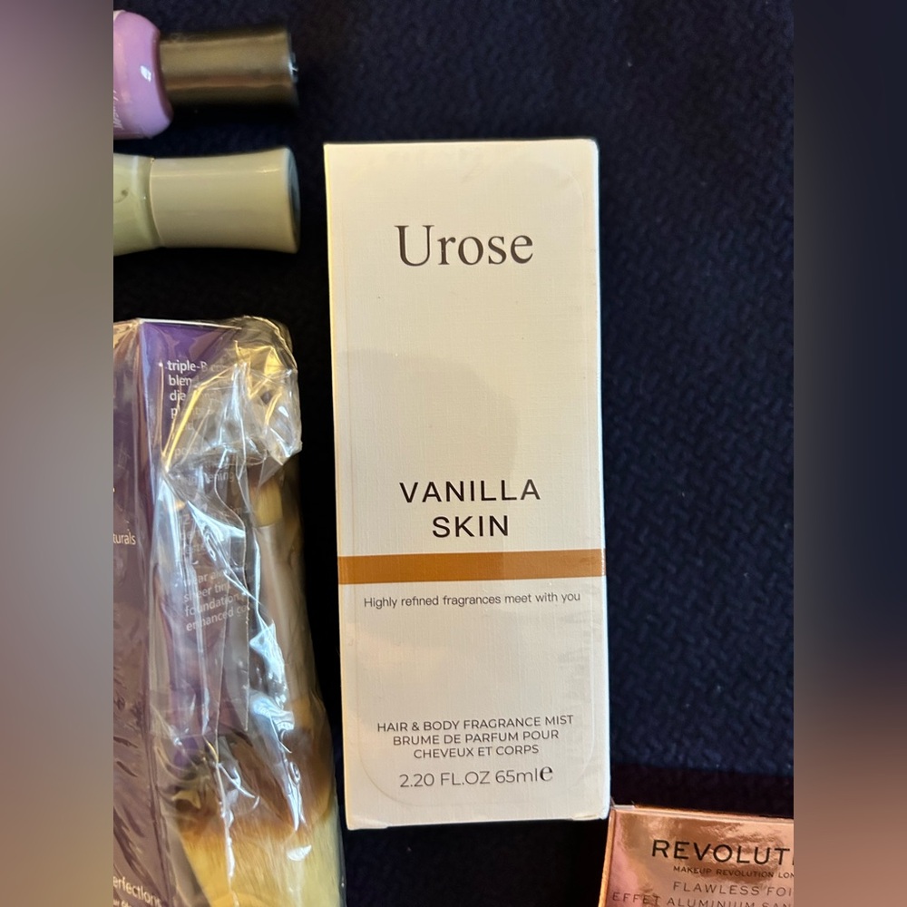 Makeup Bundle S8 - Picture 11 of 11